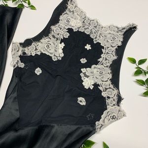 Victoria's Secret Intimates & Sleepwear - Victoria’s Secret Lace Back Night Gown Victoria's Secret Intimates & Sleepwear - Victoria’s Secret Lace Back Night Gown